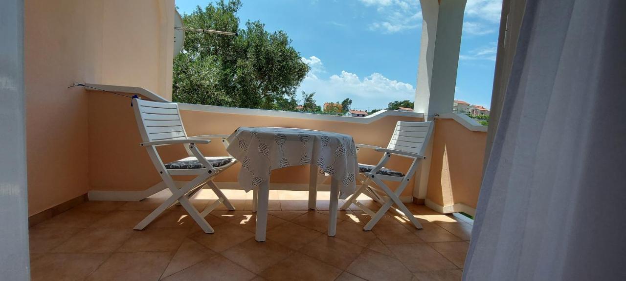 Apartments Marijana Rab Town Exterior photo